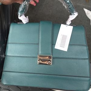 Brand new purse